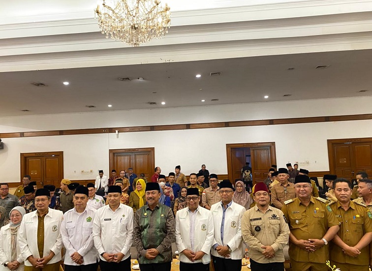                                                                                                                                                                    Kutai Kartanegara
                                                                                                                                                                                                                                                                                                                                                                                                                                                                                                                                                                                                     